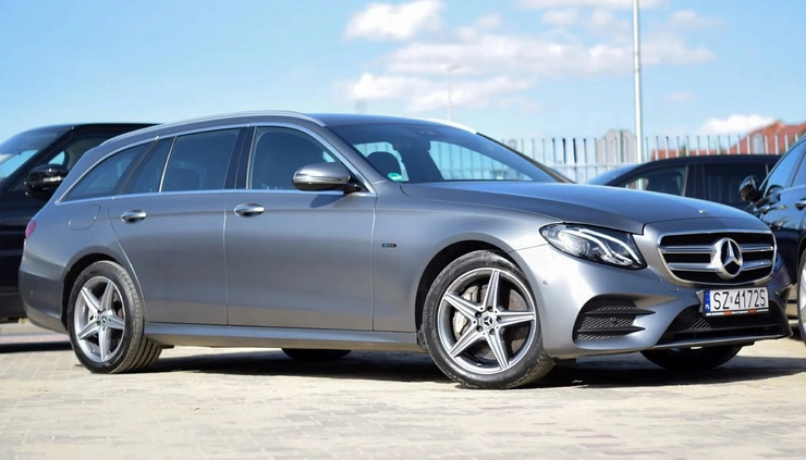 Mercedes-Benz Klasa E cena 141991 przebieg: 170000, rok produkcji 2020 z Sobótka małe 781